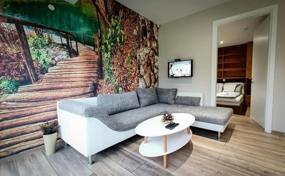 Bungalovi Kljuc Exteriör bild